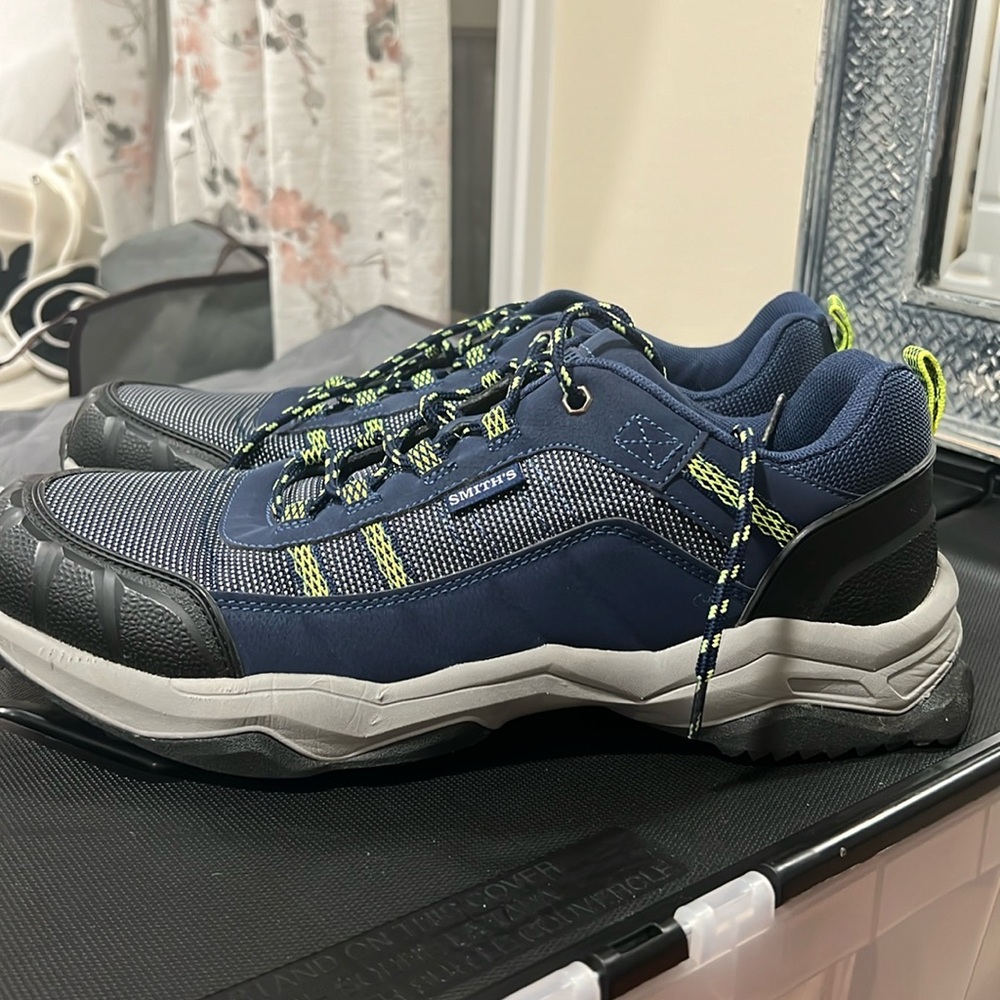 Smith’s Workwear Hiking sneakers